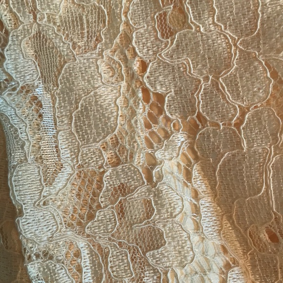 Maniju Lace Pale Yellow Dress - Picture 3 of 4